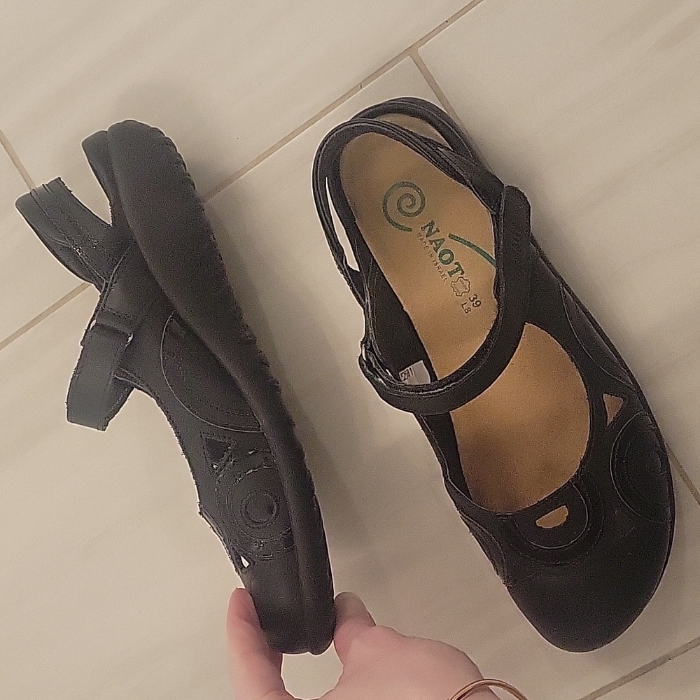 MINT- NAOT by Teva Maryjane Black 39 athletic shoe Rongo